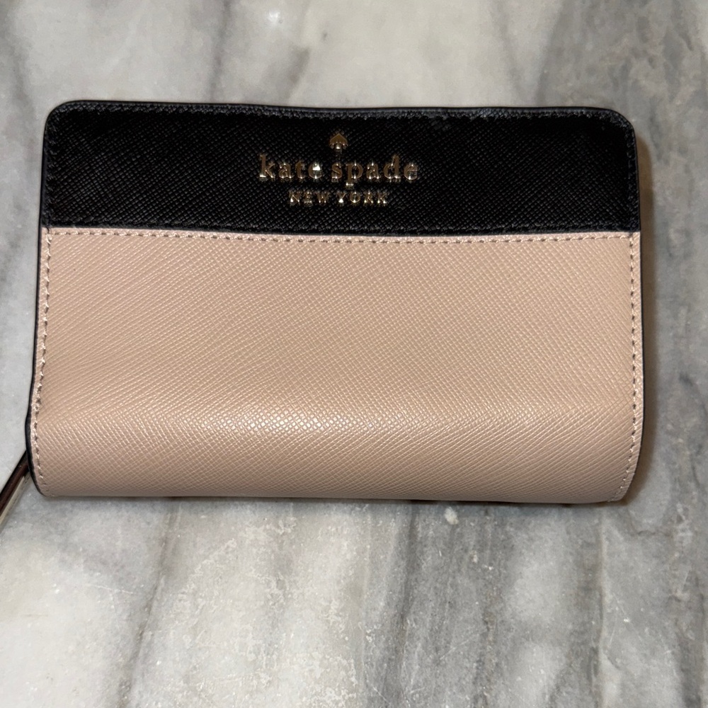 Kate Spade Black and Cream Wallet